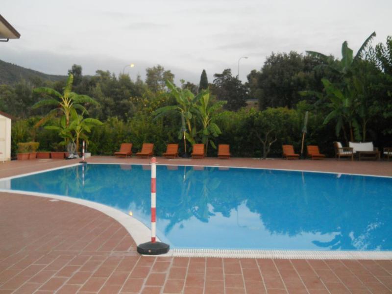 Medimare Residence Club Патти Экстерьер фото